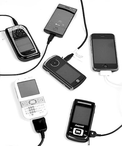 2013年前两月粤出口手机及充电器1.2亿台